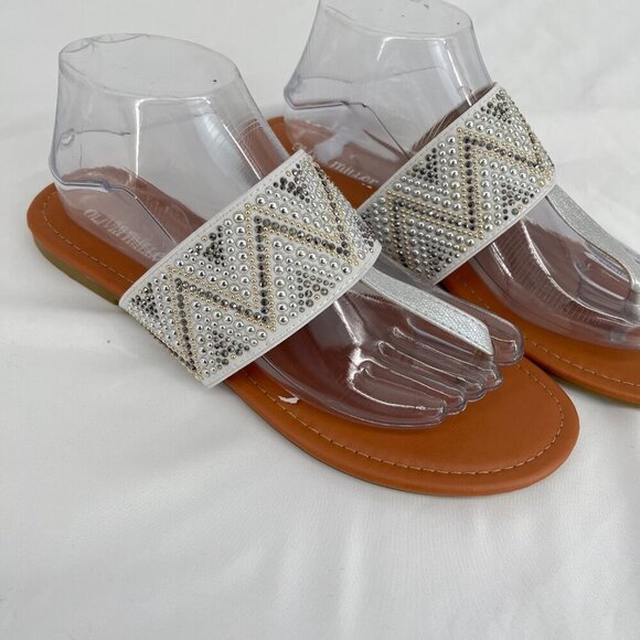 Olivia Miller Women's‎ Rhinestone Studded Slip-On Sandals Size 10 White & Silver - Picture 2 of 5
